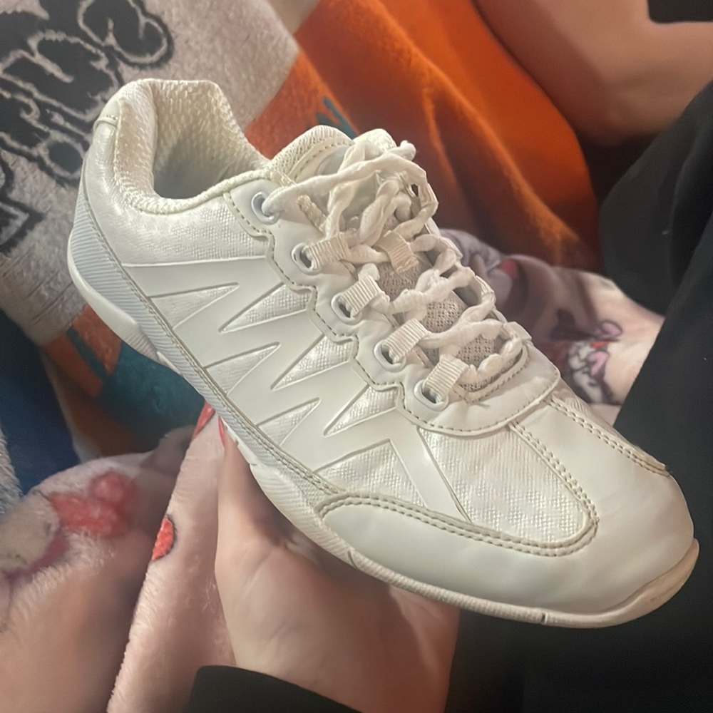 Chasse cheer shoes